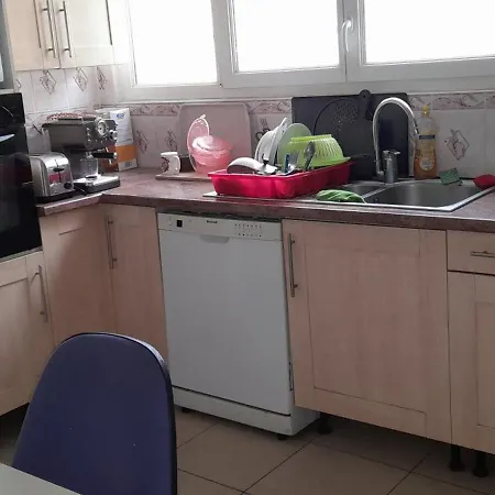 Chez La Famille
